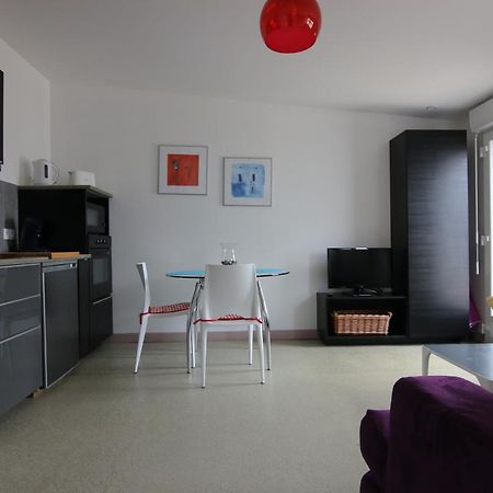 Cottages De La Ville Daniou Langrolay Esterno foto